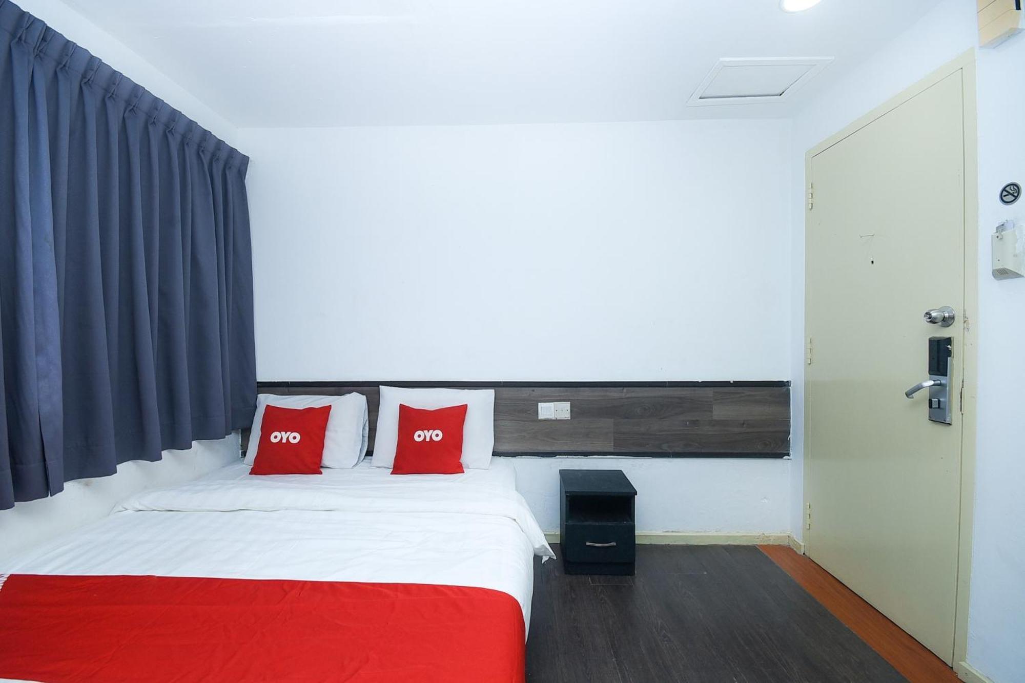 Oyo 90820 River Inn Miri Exterior foto